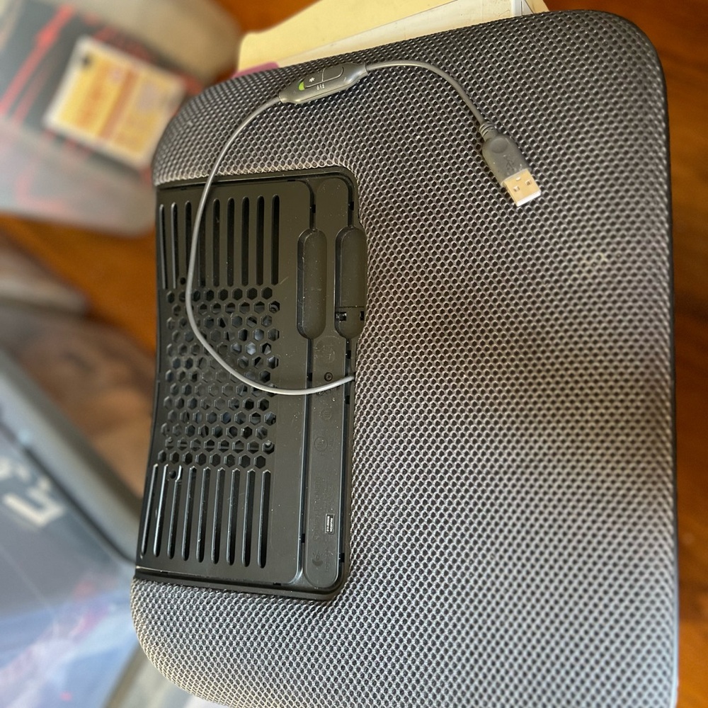 Logitech laptop stand with fan